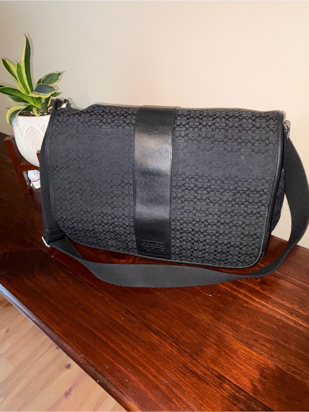 Coach Signature Hudson Commuter Laptop Work School Messenger Bag